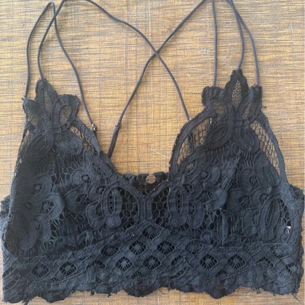 Free People Black Lace Bralette - Picture 1 of 3